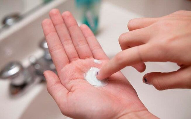 Usando bicarbonato de sodio na casa